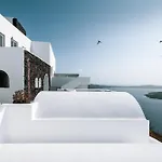 Grace Hotel, Collection