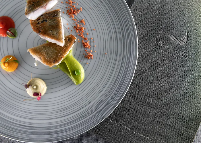 Grace Hotel, Collection 5*