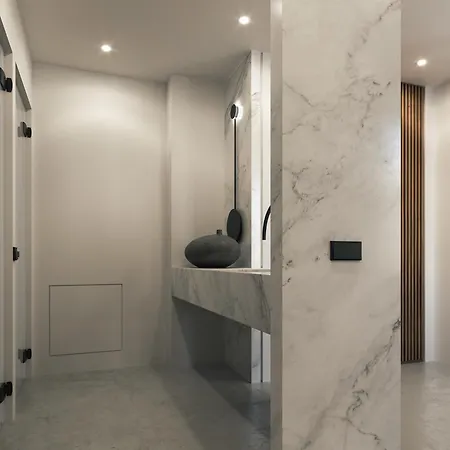 Grace Hotel, Collection 5*
