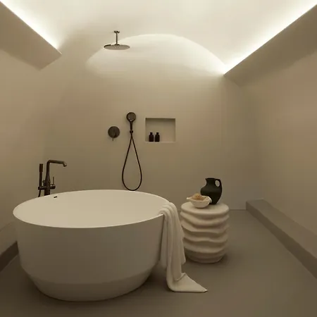 Grace Hotel, Collection 5*