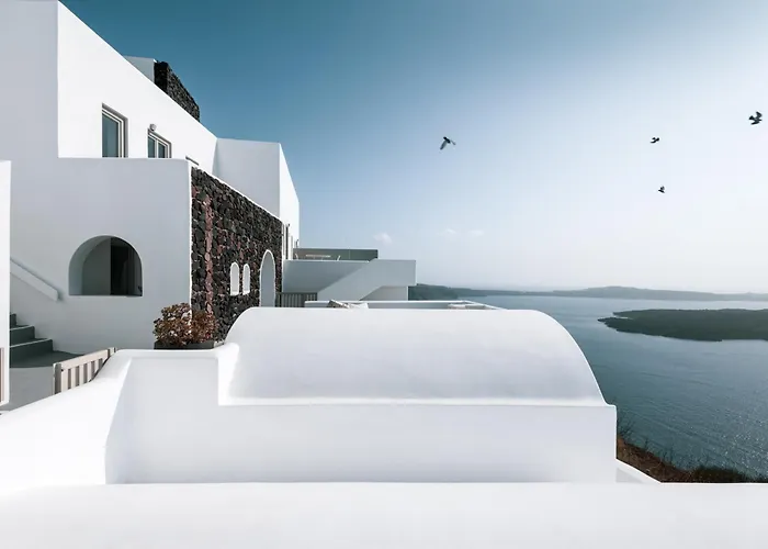 Grace Hotel, Collection