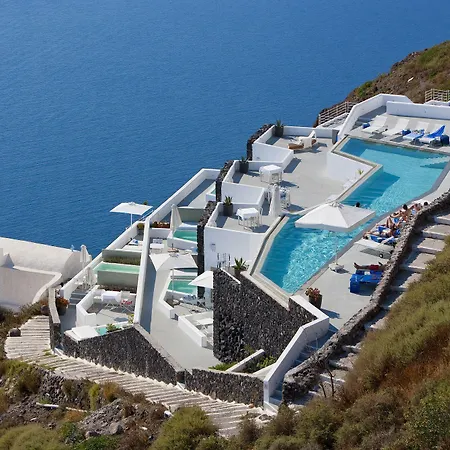 Grace Hotel, Collection