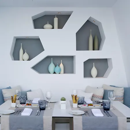 Grace Hotel, Collection 5*