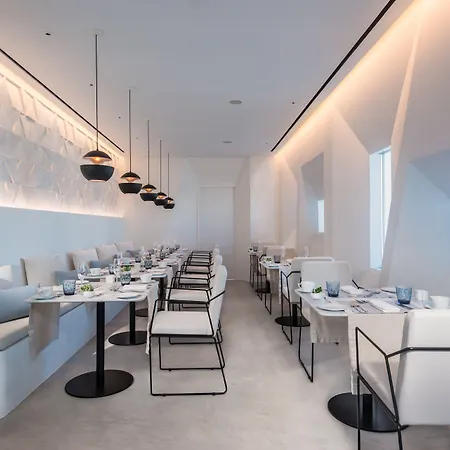 Grace Hotel, Collection 5*